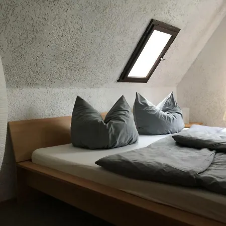 Zentral&grün Ferienhaus *